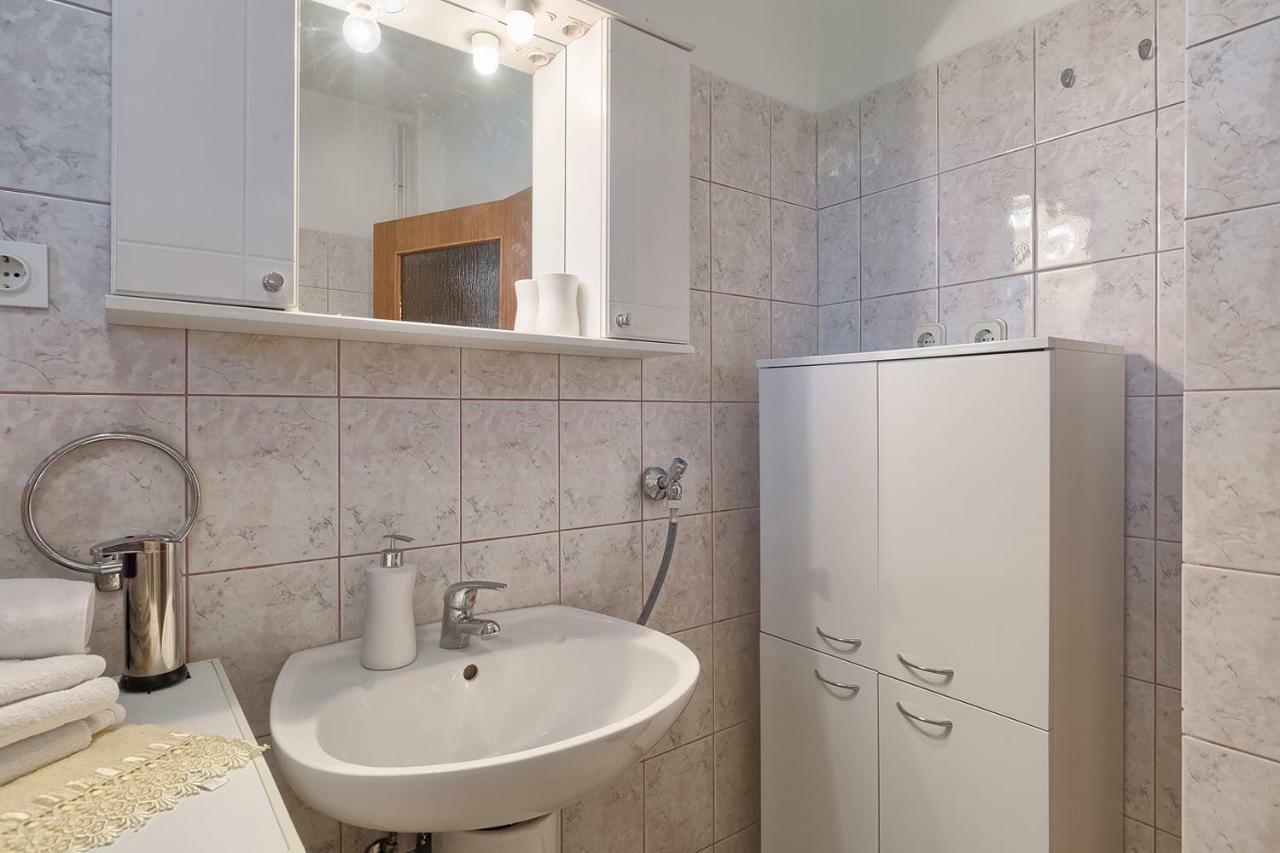 Apartman D&D, Dvorine 63 Баньоле Екстериор снимка