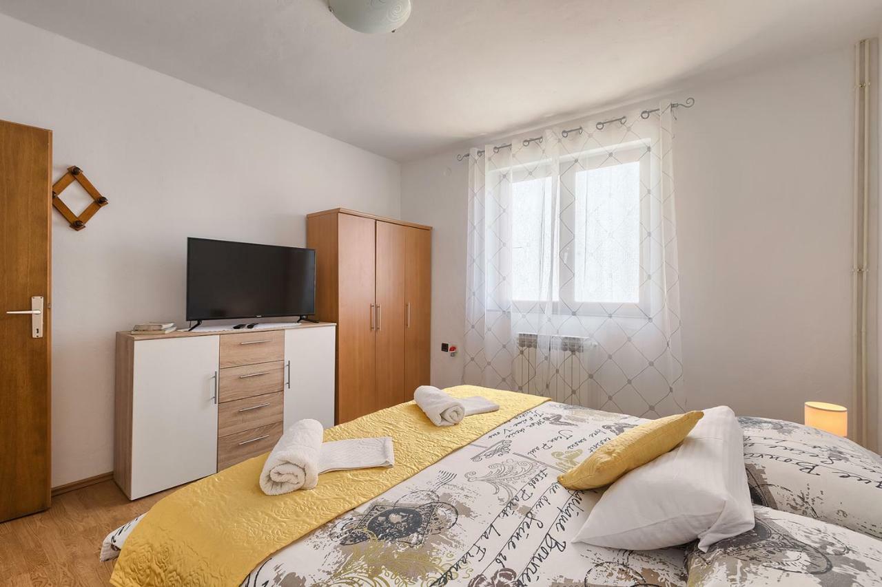 Apartman D&D, Dvorine 63 Баньоле Екстериор снимка